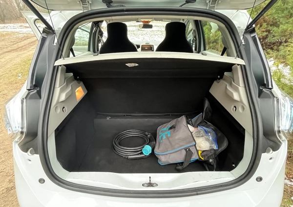 Renault Zoe cena 47900 przebieg: 69000, rok produkcji 2018 z Marki małe 137